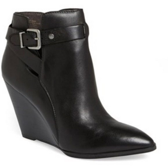 Women's Black Leather Ankle Boots - Picture 1 of 10